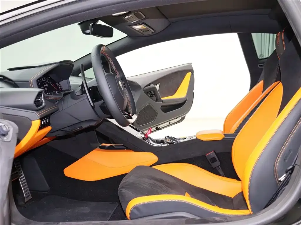 Lamborghini Huracan 2024 из CN, фото 5