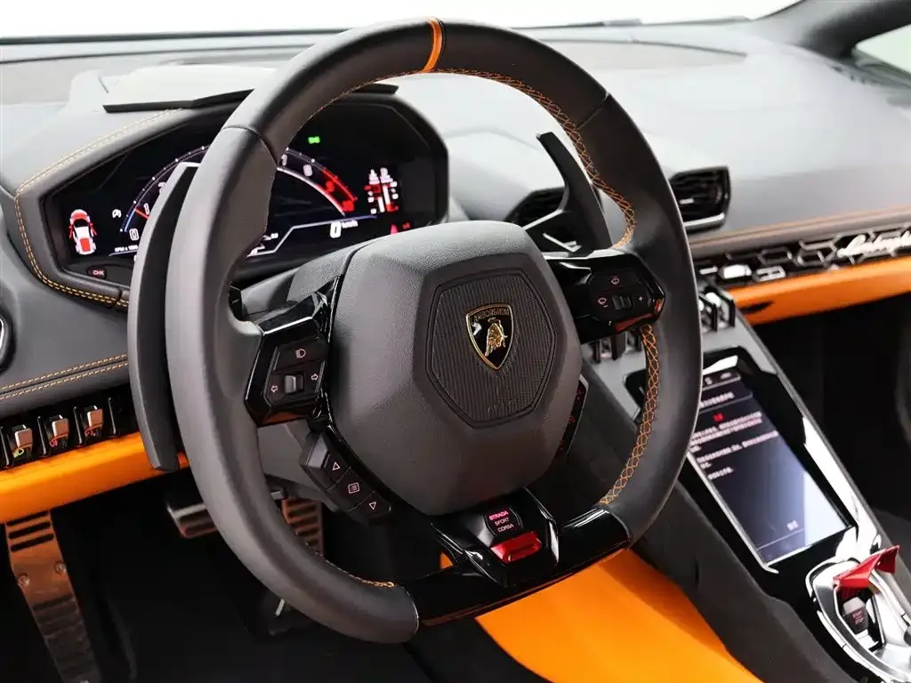 Lamborghini Huracan 2024 из CN, фото 8