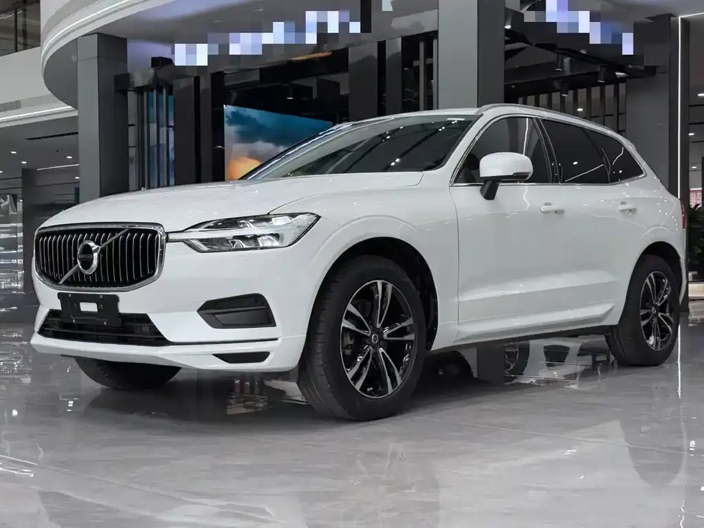 Volvo XC60 2022 из CN, фото 1