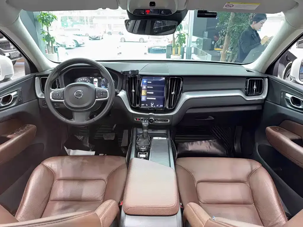 Volvo XC60 2022 из CN, фото 6