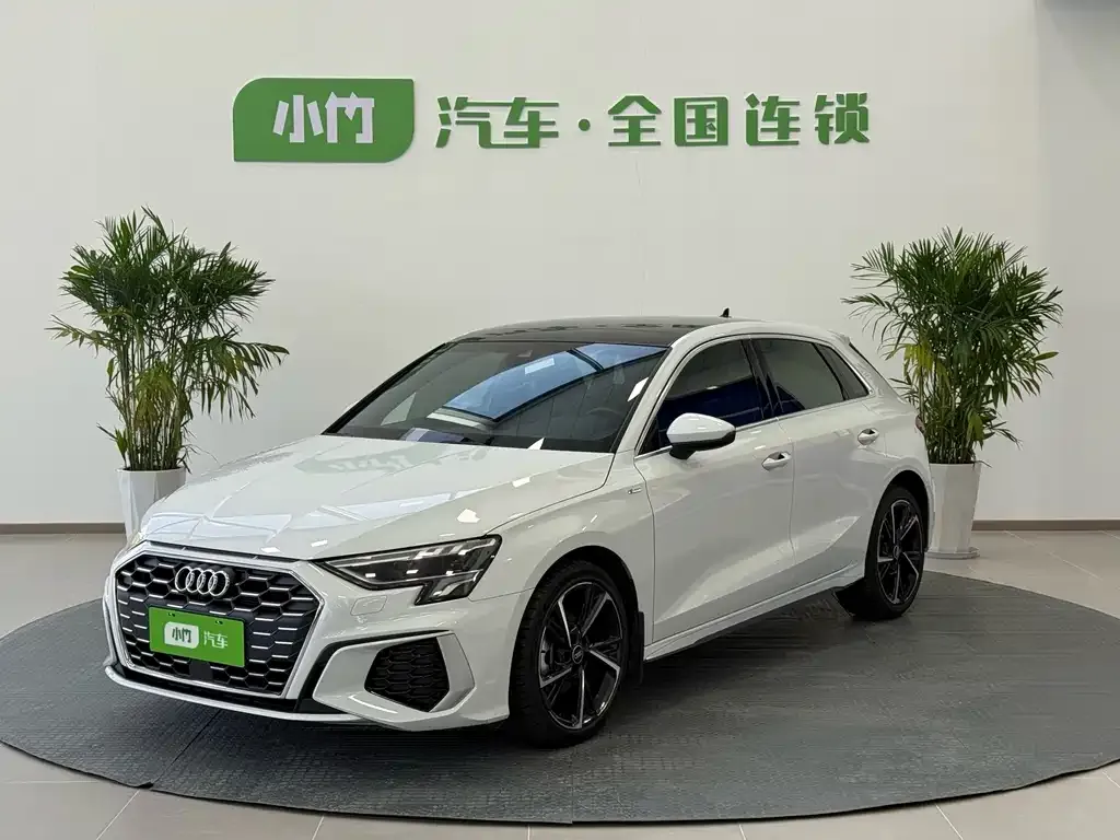 Audi A3 2023 из CN, фото 1