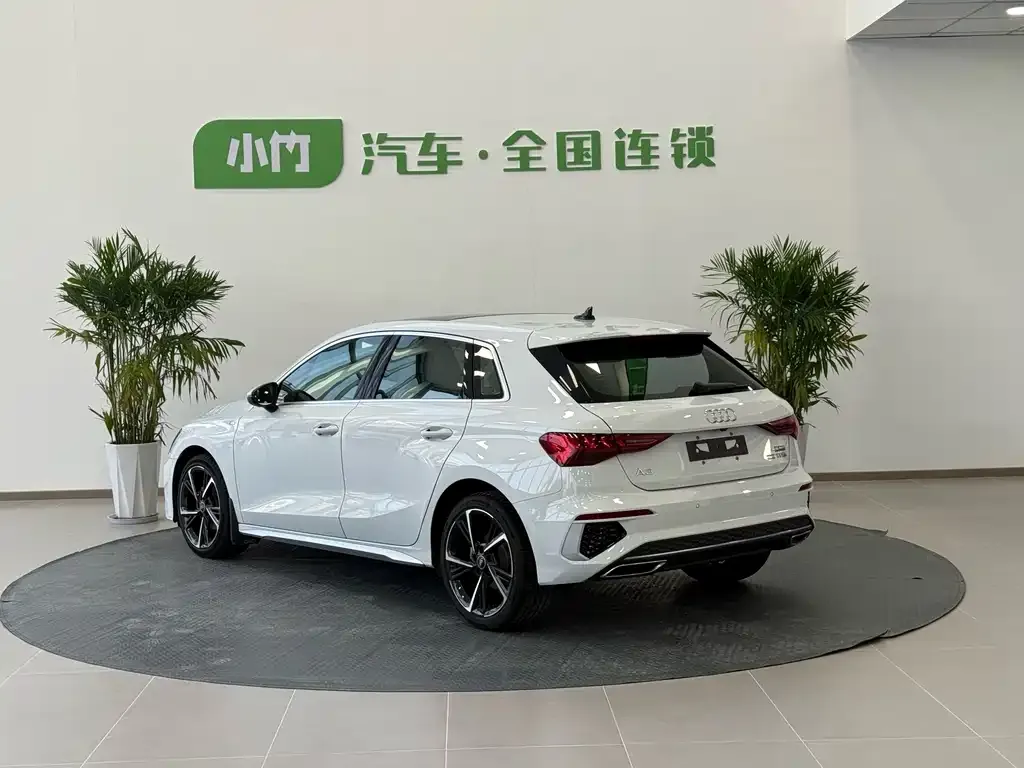 Audi A3 2023 из CN, фото 3