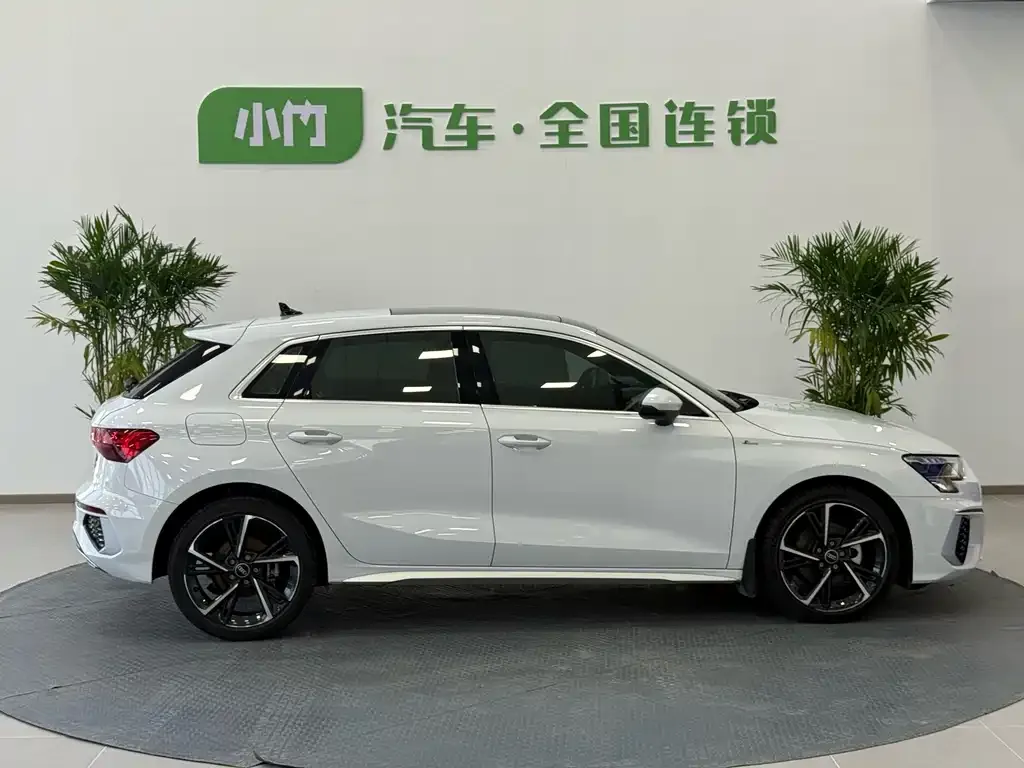 Audi A3 2023 из CN, фото 6
