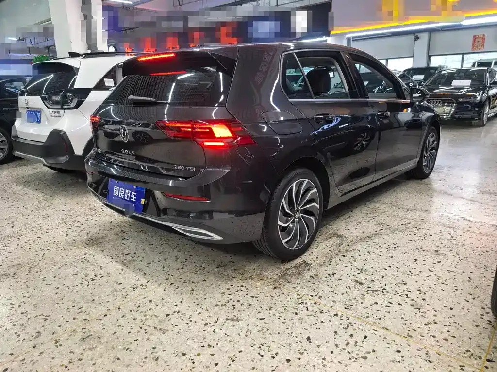 Volkswagen Golf 2022 из CN, фото 2