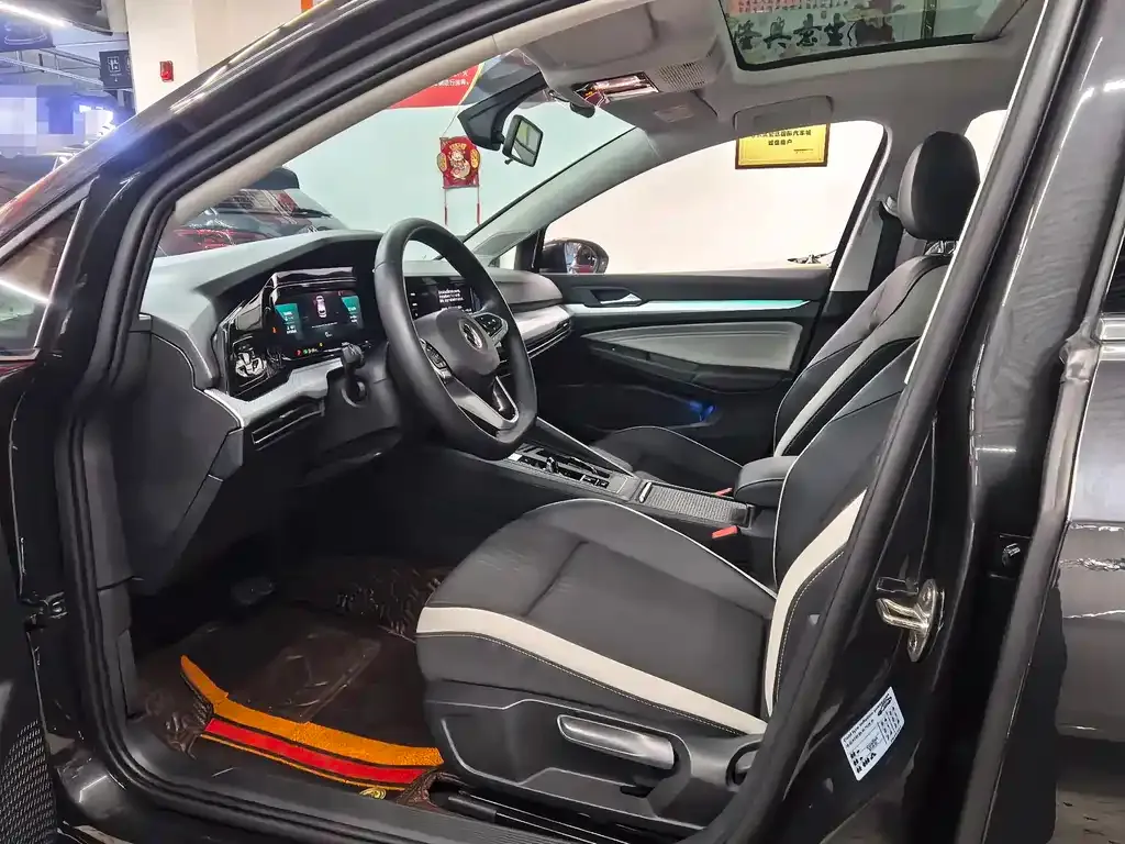 Volkswagen Golf 2022 из CN, фото 6