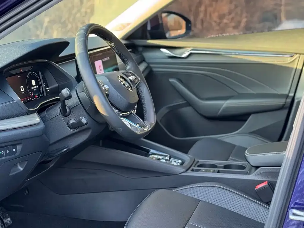 Skoda Octavia 2022 из CN, фото 3