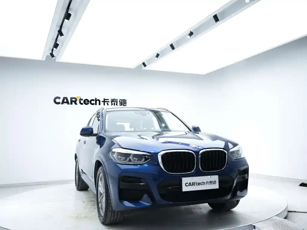 BMW X3 — фото 9