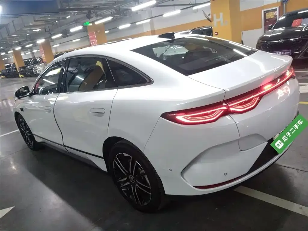 BYD Qin L — фото 10