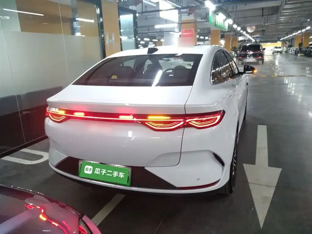 BYD Qin L — фото 6