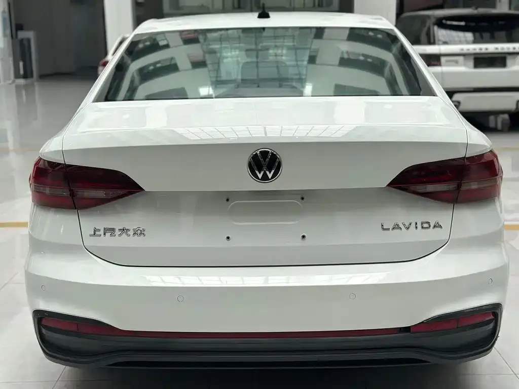 Volkswagen Lavida 2023 из CN, фото 2