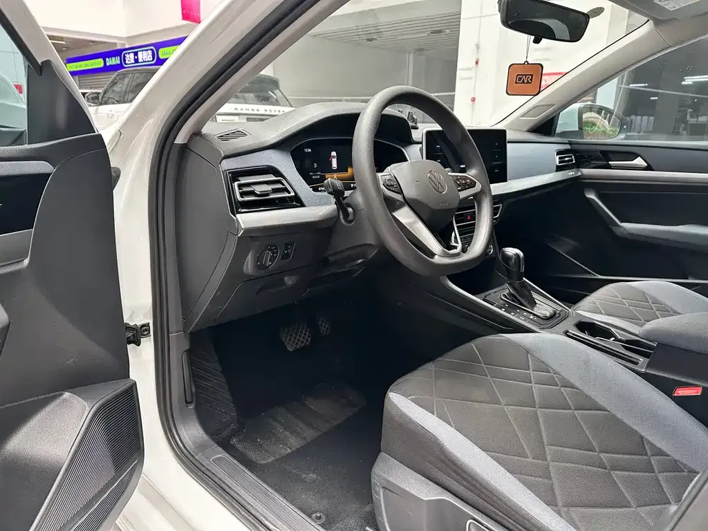 Volkswagen Lavida 2023 из CN, фото 5