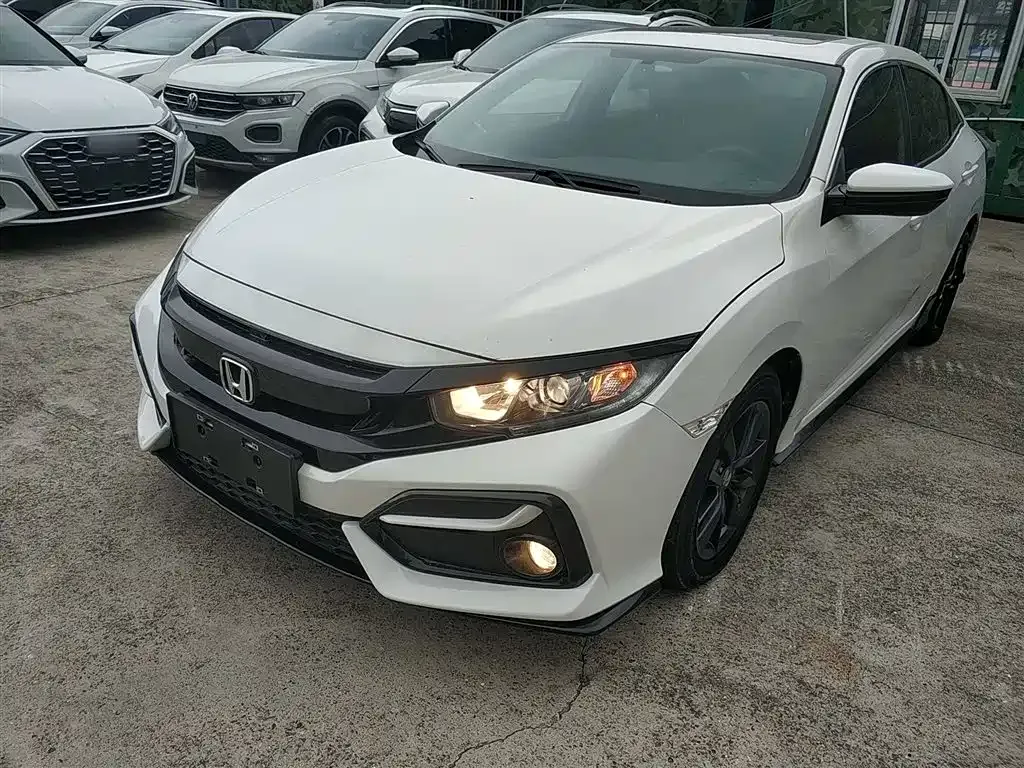 Honda Civic 2022 из CN, фото 2