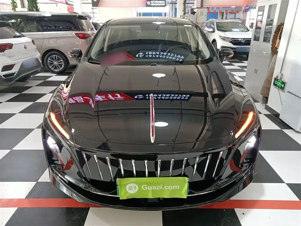 Hongqi E-QM5 2024 из CN, фото 9