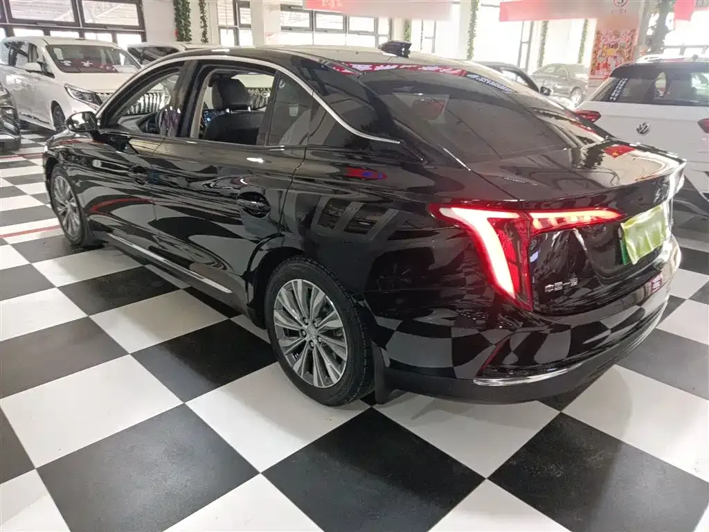 Hongqi E-QM5 2024 из CN, фото 5