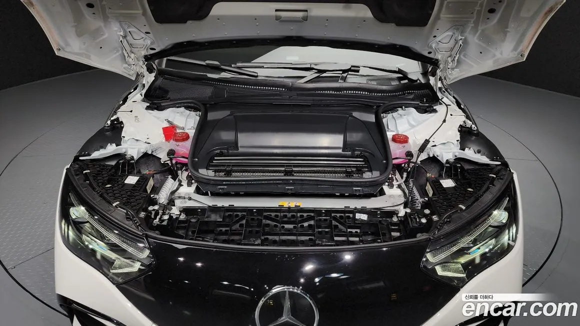 Mercedes-Benz EQE 2024 из KR, фото 8