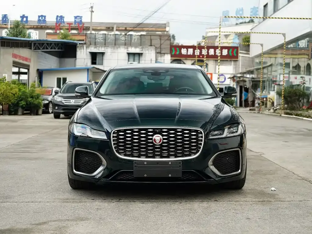 Jaguar XFL 2023 из CN, фото 5