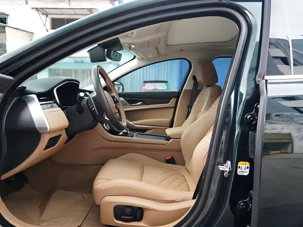 Jaguar XFL 2023 из CN, фото 2