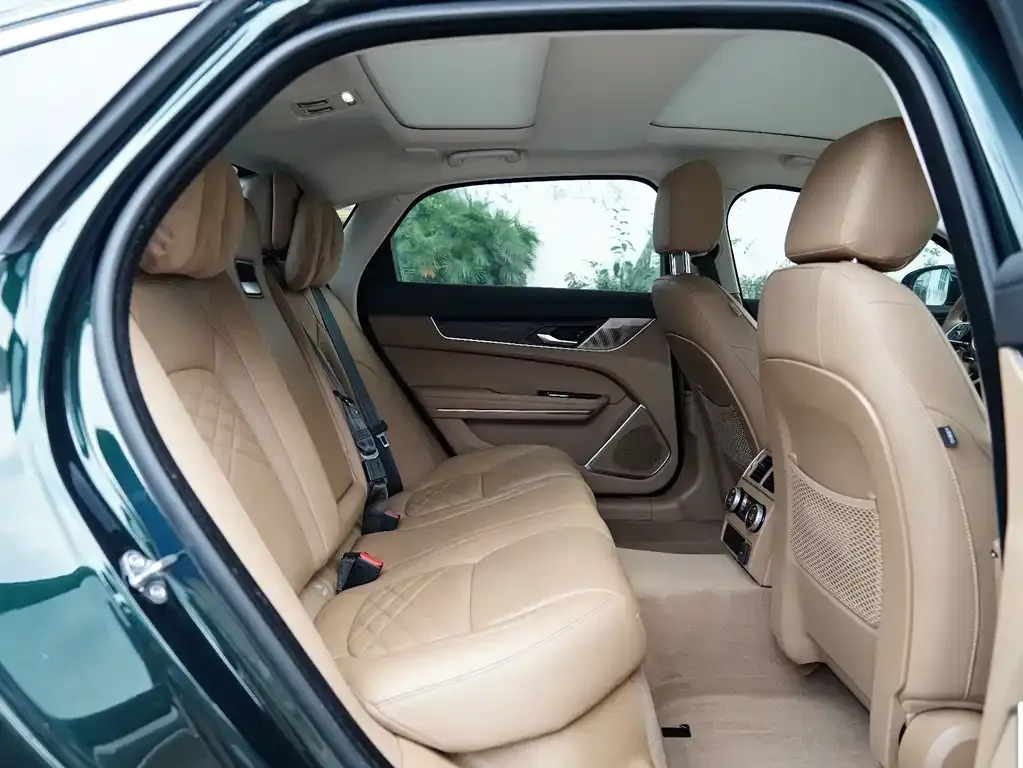 Jaguar XFL 2023 из CN, фото 10
