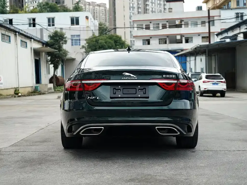 Jaguar XFL 2023 из CN, фото 8