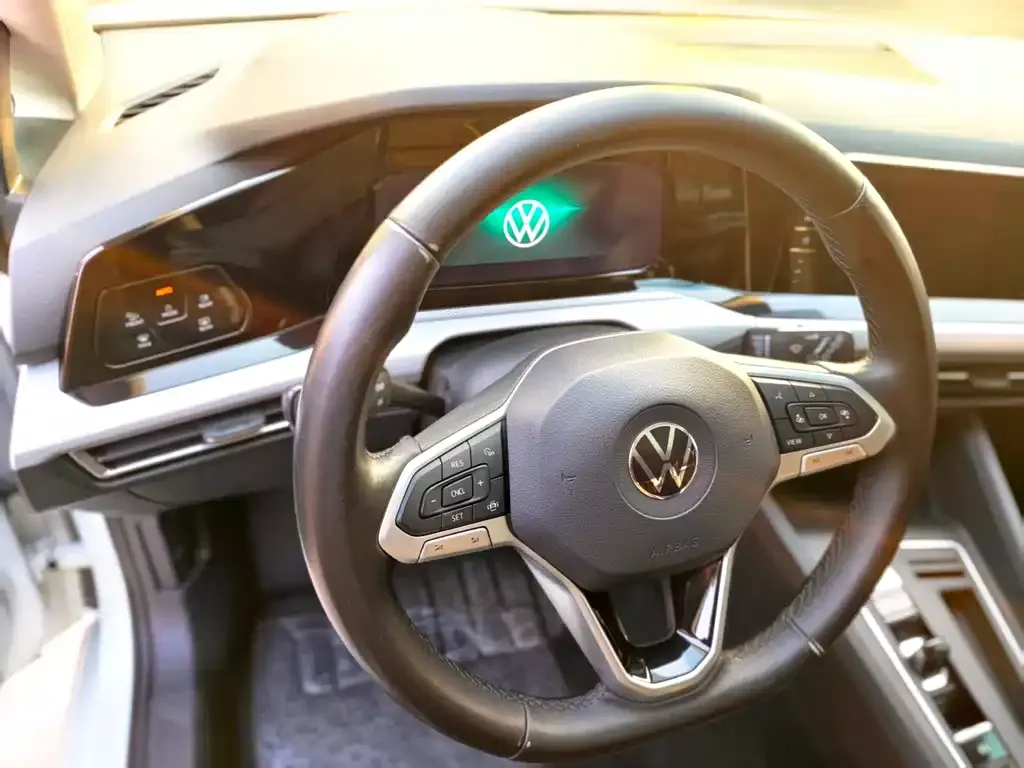 Volkswagen Golf 2021 из CN, фото 3