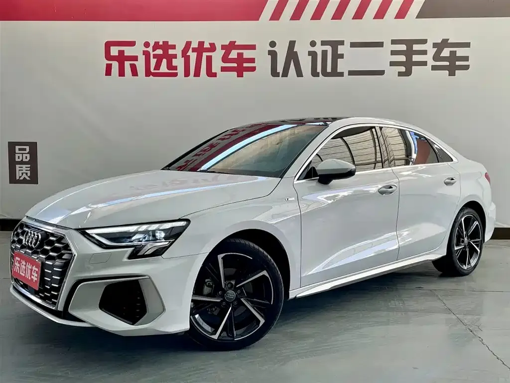 Audi A3 2022 из CN, фото 1