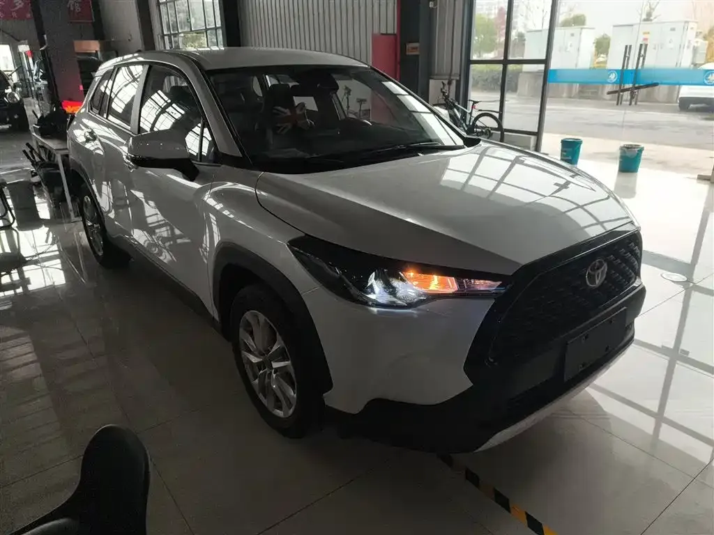 Toyota Corolla Cross 2024 из CN, фото 9