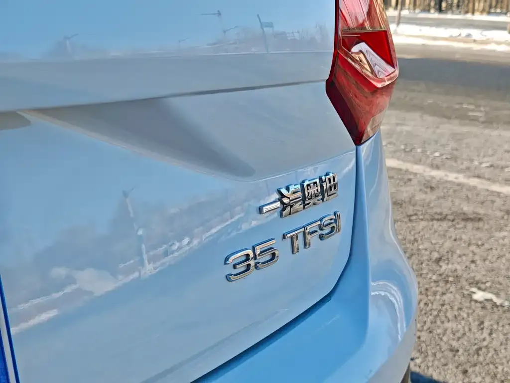 Audi Q2L 2021 из CN, фото 5