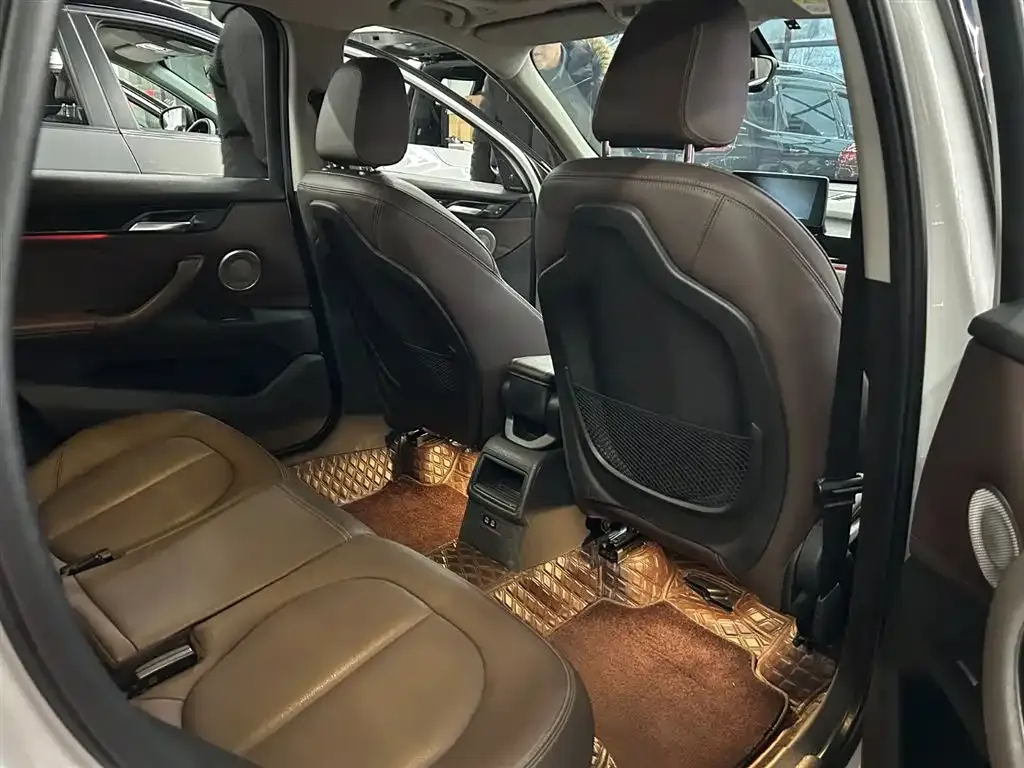 BMW X1 2022 из CN, фото 9