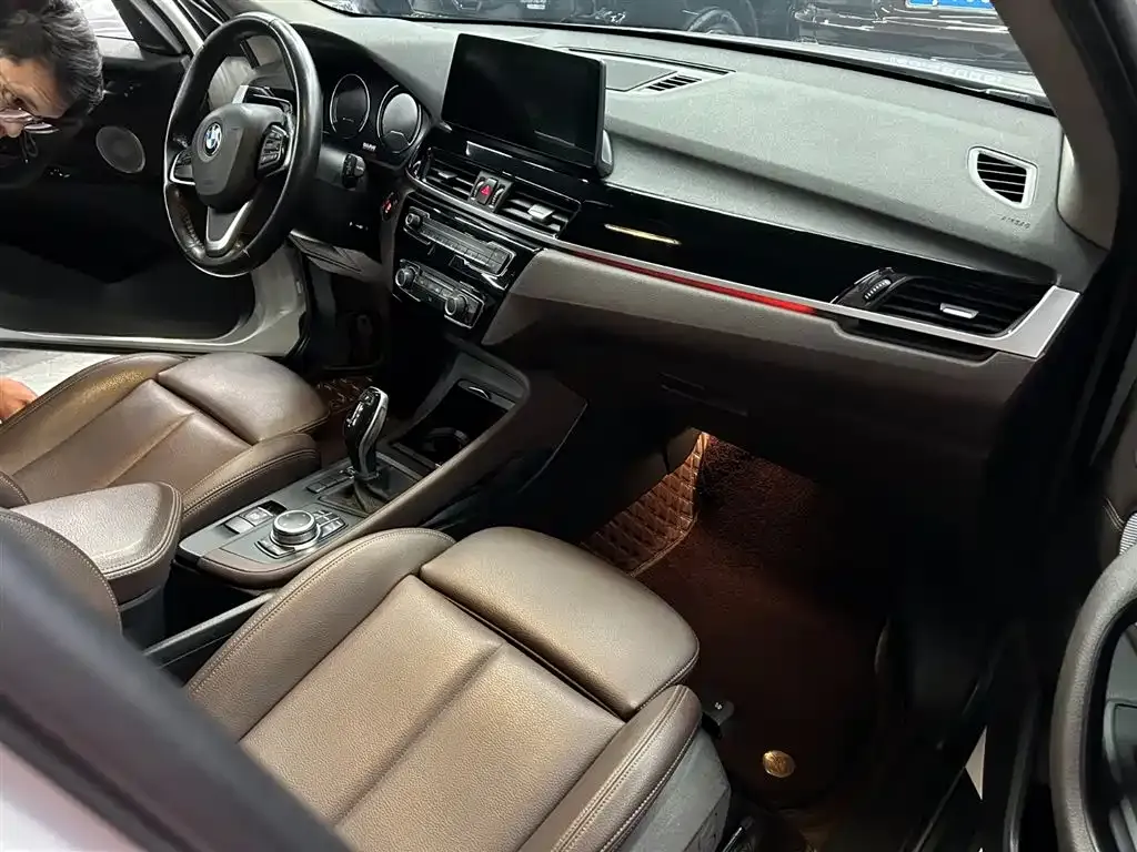 BMW X1 2022 из CN, фото 10