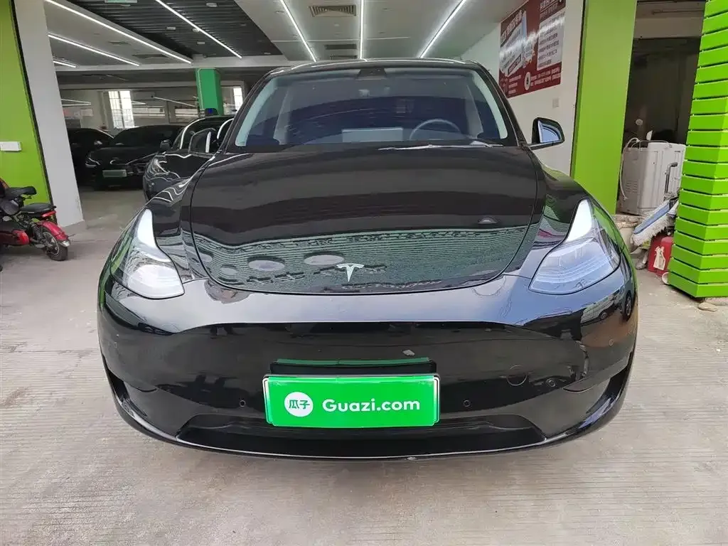 Tesla Model Y 2023 из CN, фото 3