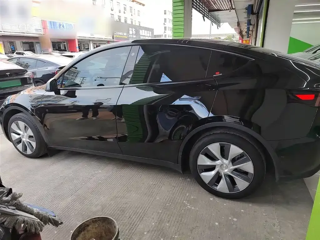 Tesla Model Y 2023 из CN, фото 5