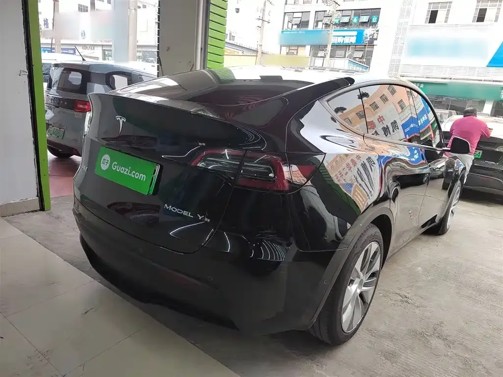 Tesla Model Y 2023 из CN, фото 7