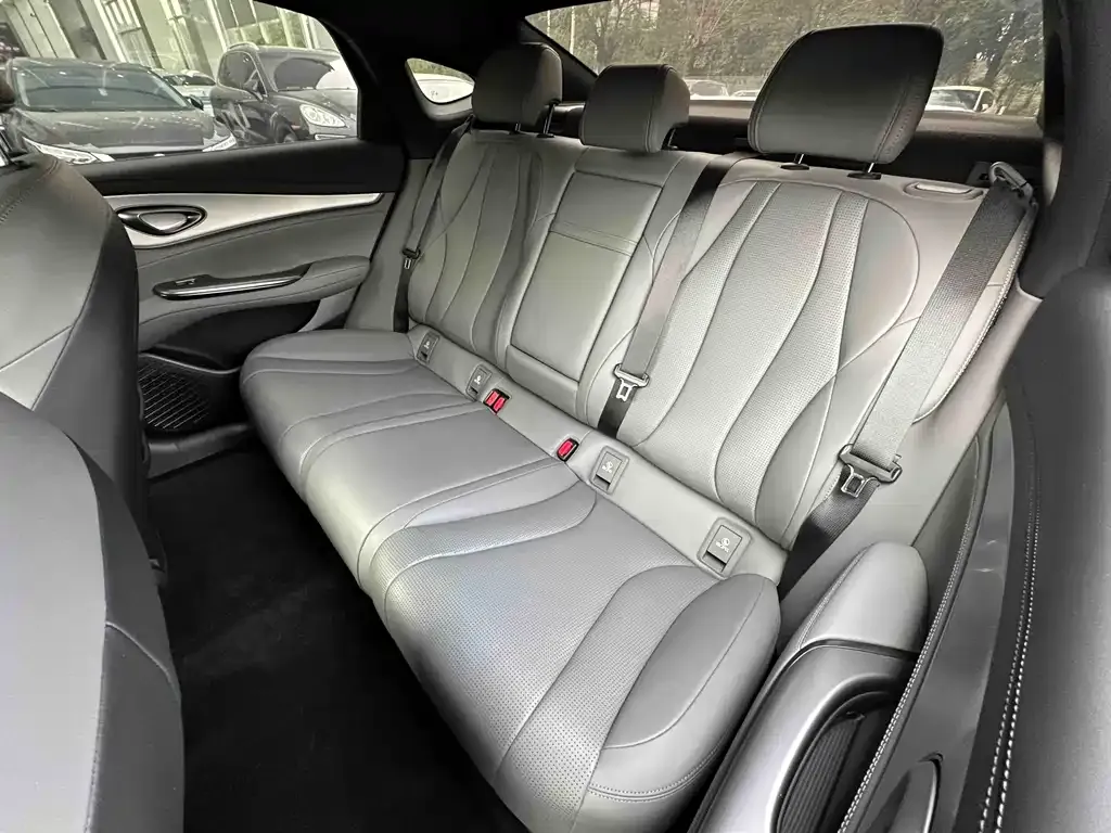BYD Seal 07 DM-i 2025 из CN, фото 4