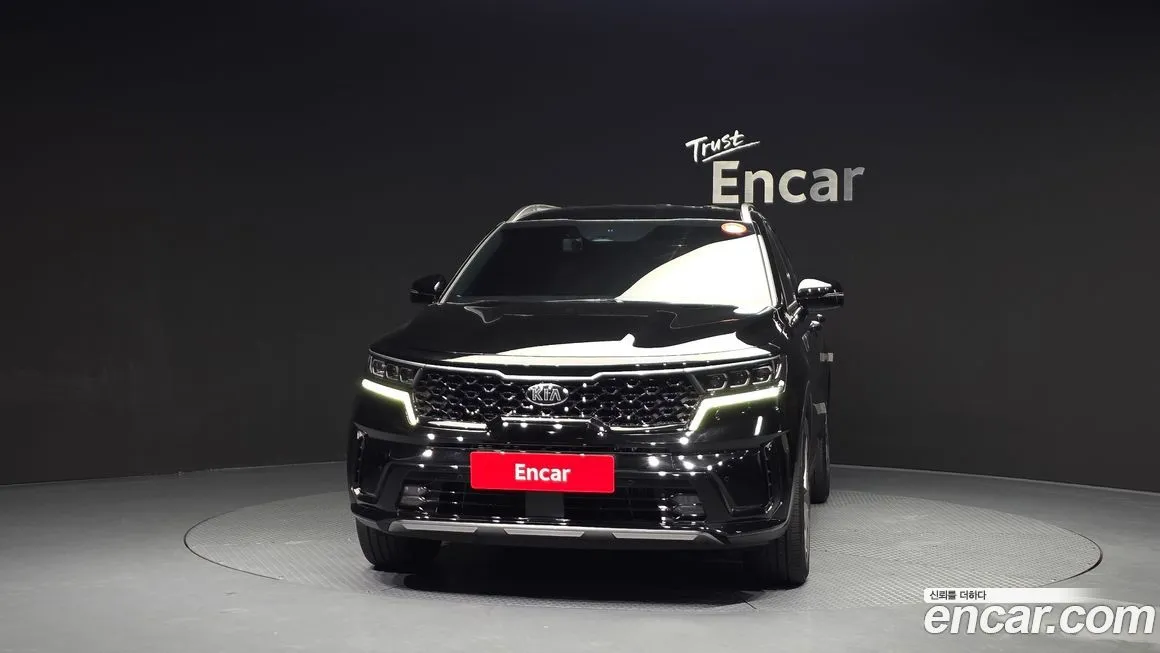 Kia Sorento — фото 9