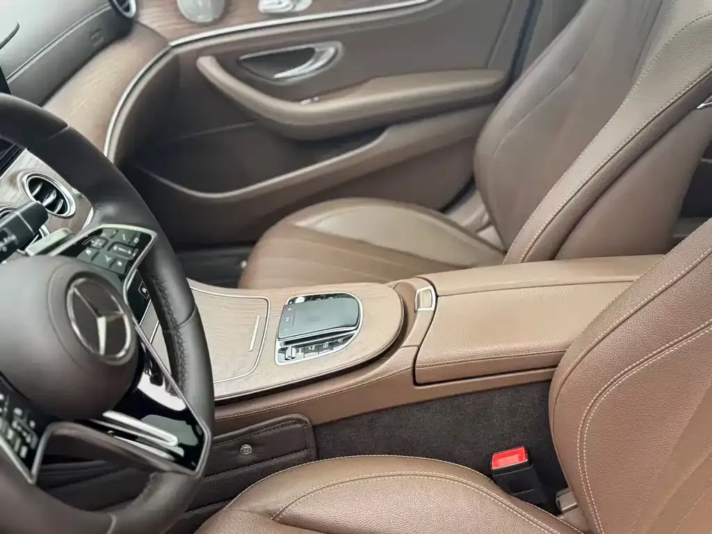 Mercedes-Benz E-Class 2022 из CN, фото 2