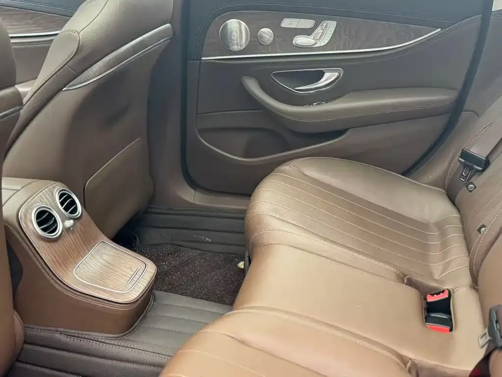 Mercedes-Benz E-Class 2022 из CN, фото 6