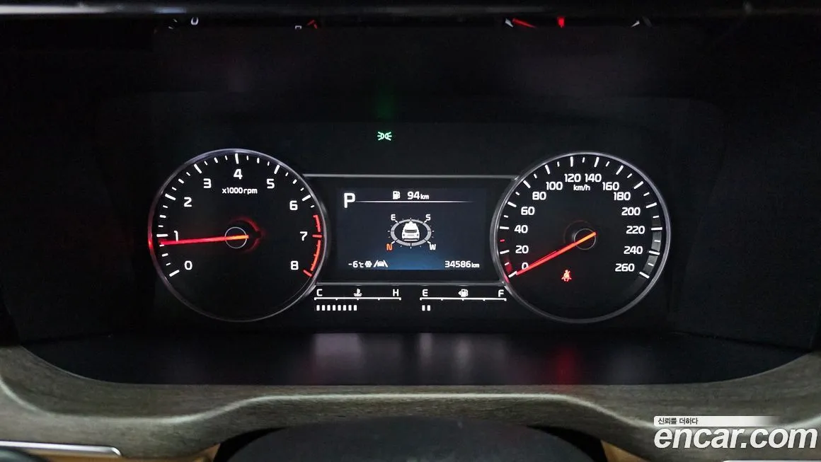 Kia Sorento — фото 8