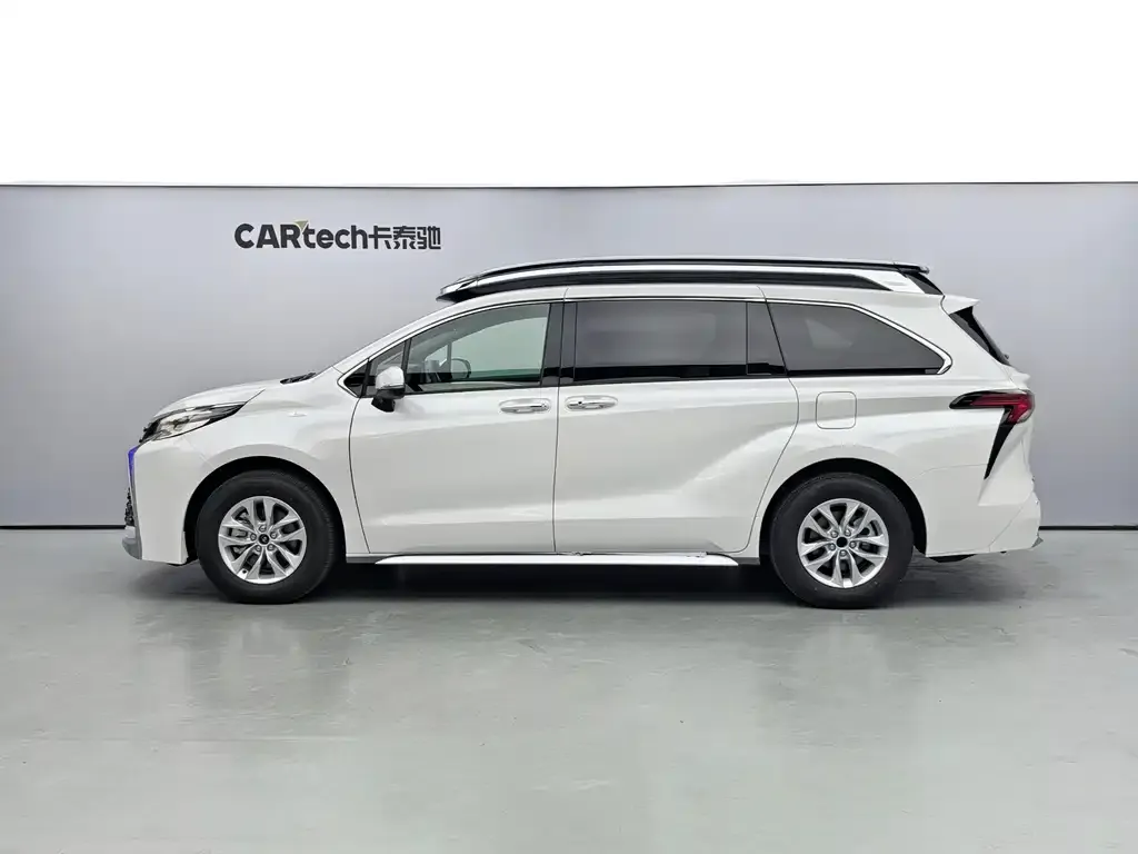 Toyota Granvia 2025 из CN, фото 2