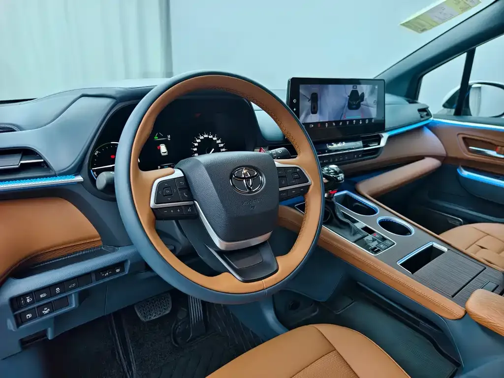 Toyota Granvia 2025 из CN, фото 7