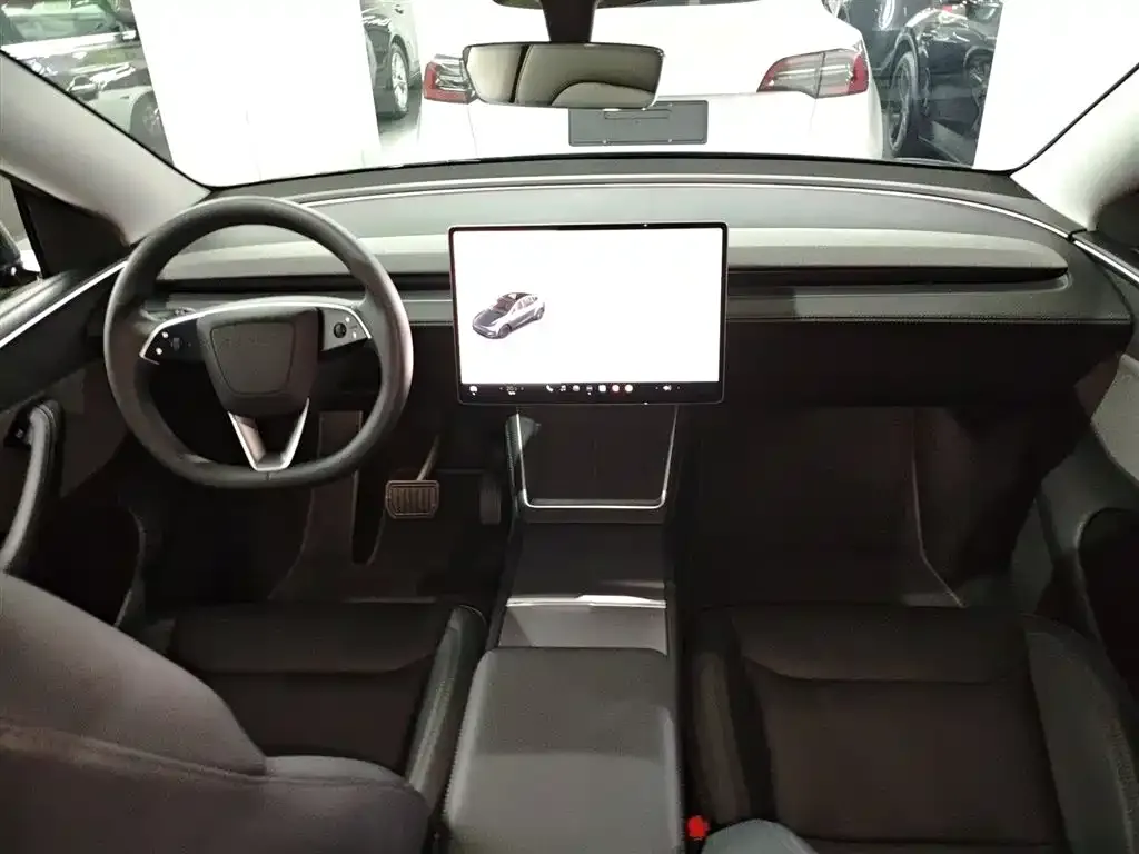 Tesla Model Y 2025 из CN, фото 7
