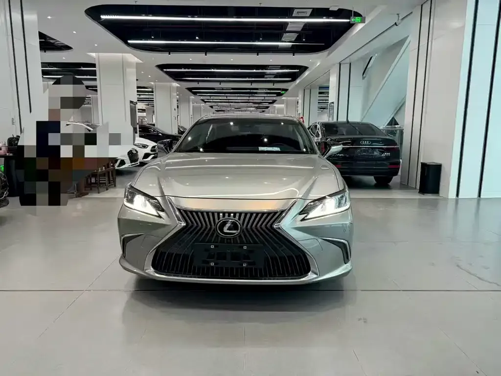 Lexus ES 2021 из CN, фото 8