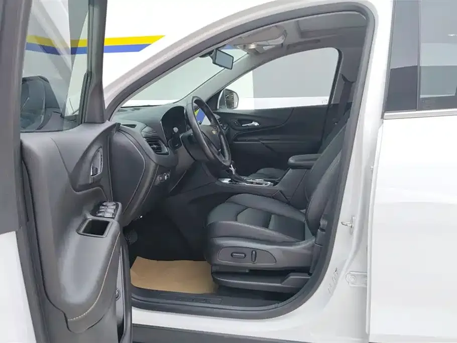 Chevrolet Equinox 2022 из CN, фото 5