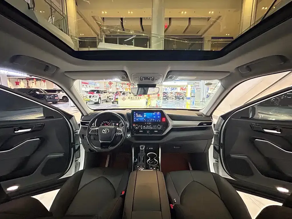 Toyota Highlander 2024 из CN, фото 8