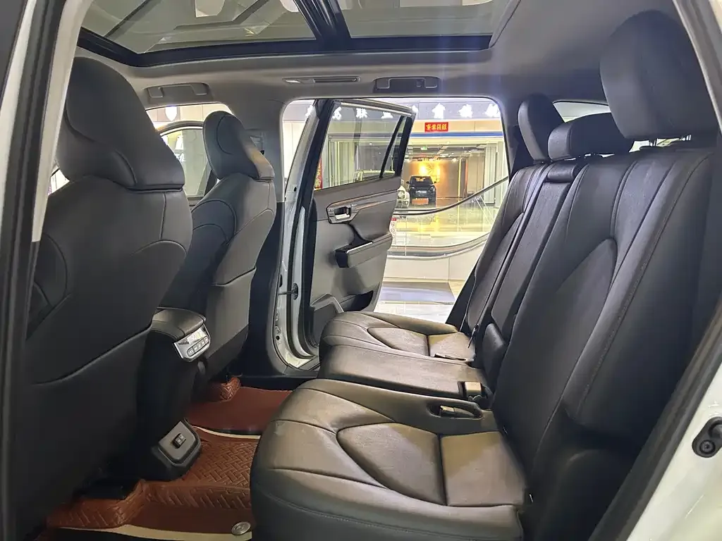 Toyota Highlander 2024 из CN, фото 2