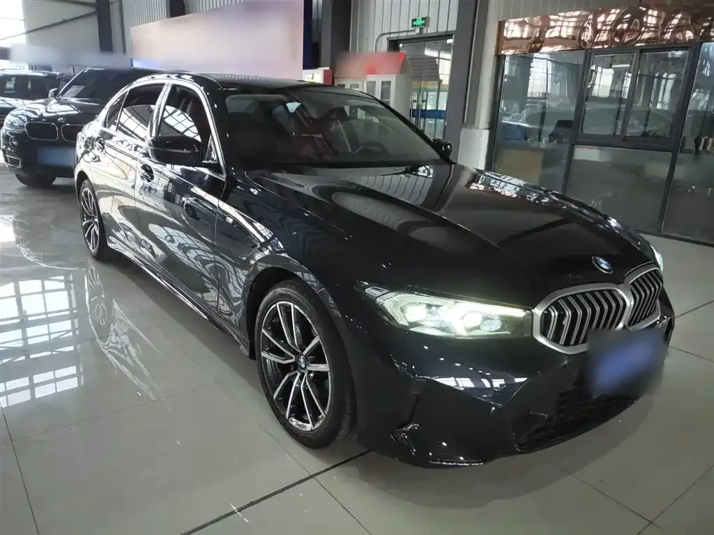 BMW 3 Series 2023 из CN, фото 3