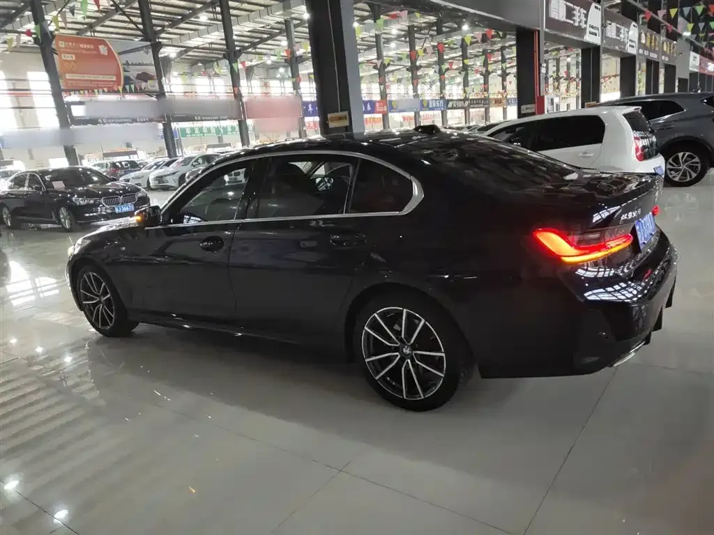 BMW 3 Series 2023 из CN, фото 5