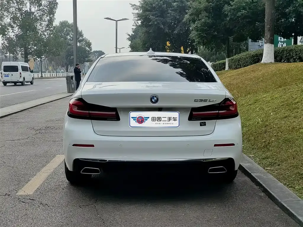 BMW 5 Series New Energy — фото 10