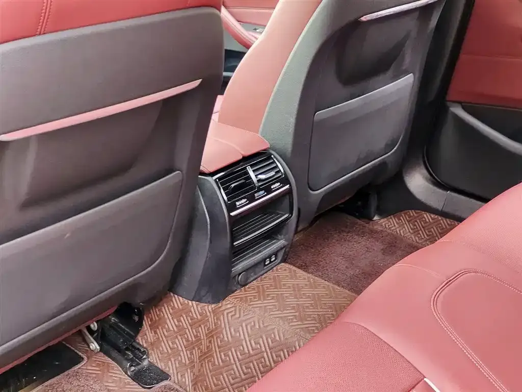 BMW 5 Series New Energy — фото 6