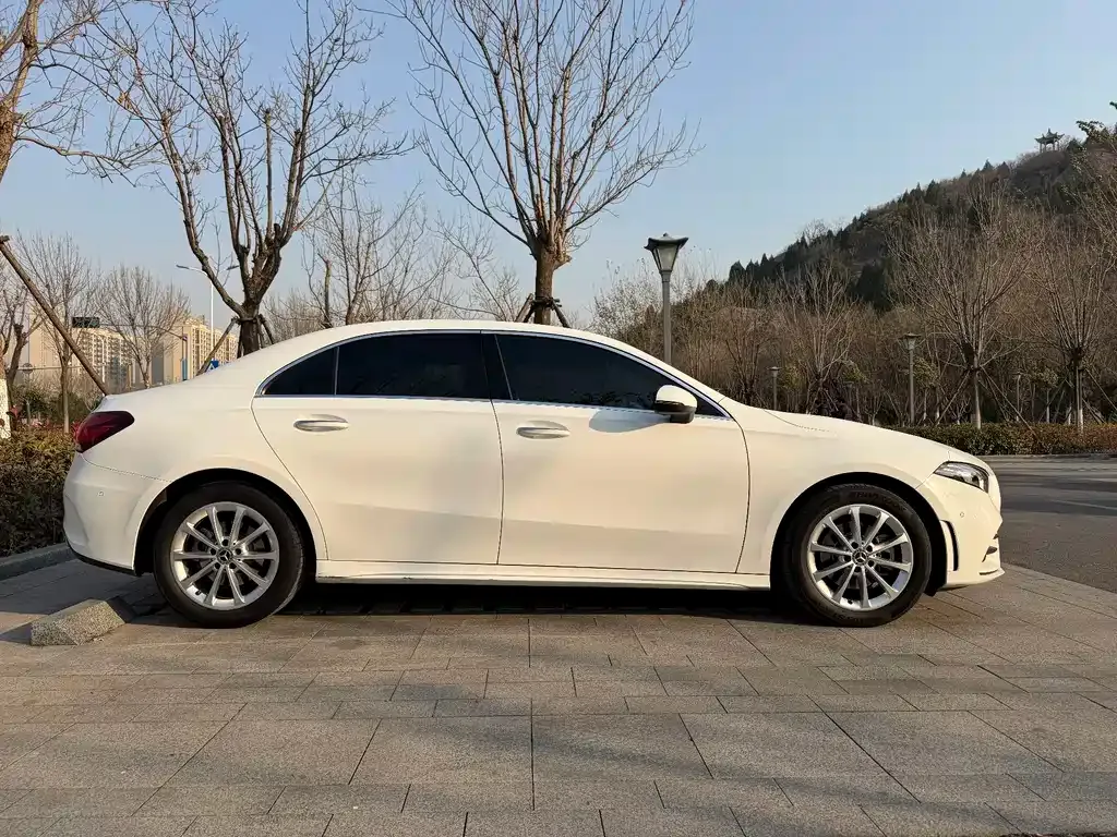 Mercedes-Benz A-Class 2022 из CN, фото 4