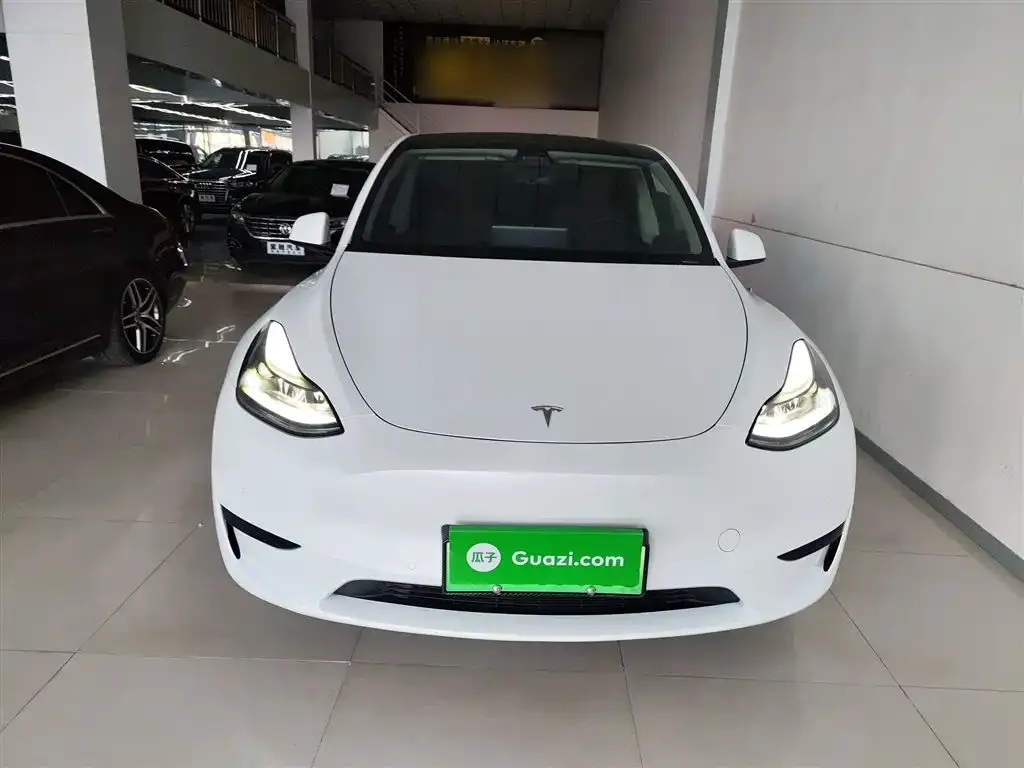 Tesla Model Y 2024 из CN, фото 9